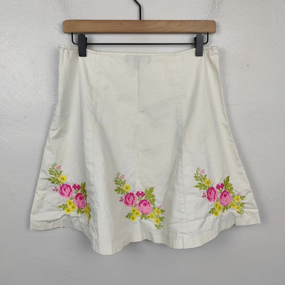 Vintage‎ Y2K Betsey Johnson Embroidered Skirt Womens 6 White Cotton Milkmaid 90s